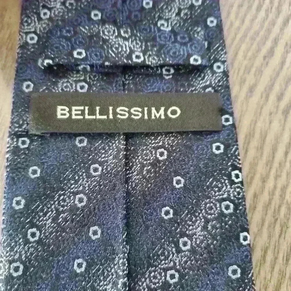 Bellissimo blue and silver tie.  100% silk - Picture 6 of 8